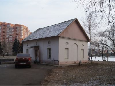 Флигель