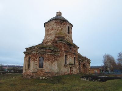 Здание церкви (1765 г.) в селе Спасское, где находится могила первого член-корреспондента Российской Академии наук Петра Ивановича Рычкова