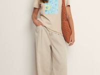 Футболка приталенного силуэта с принтом