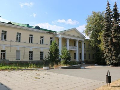 Садовый флигель