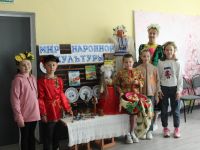 Библиотека п. Красочного