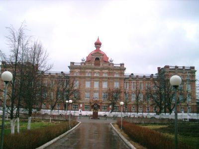 Здание епархиального училища