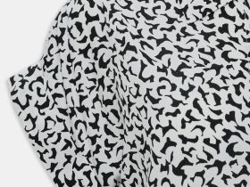 Блузка свободного силуэта с коротким рукавом