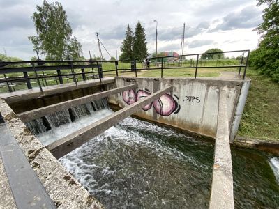 Шлюз-вододелитель