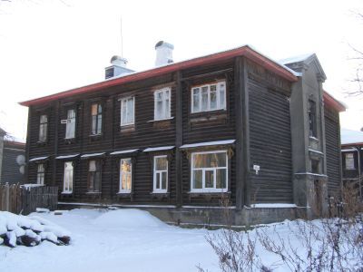 Здание рабочих казарм