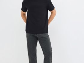 Базовая футболка, Черный