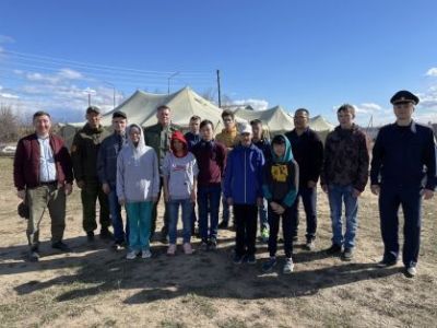 Офицеры Следственного комитета Якутии организовали для воспитанников подшефной школы-интерната экскурсию к кадетам