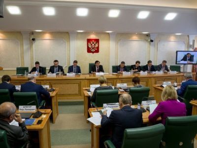 Петр Гоголев представил на слушаниях в Совфеде предложения Якутии в Стратегию развития Арктики