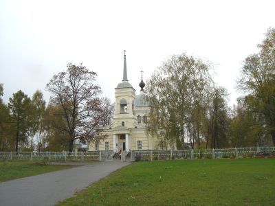 Ограда с воротами