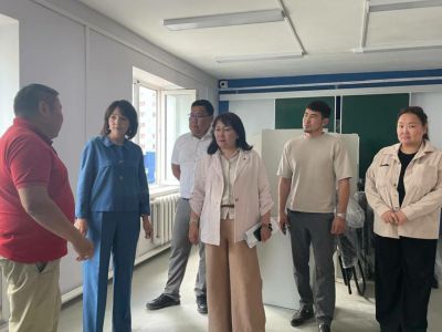 Депутаты Якутской городской Думы проконтролировали ход капитального ремонта Саха-корейской школы