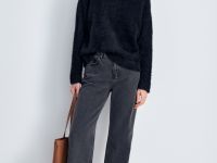 Свитер прямого силуэта