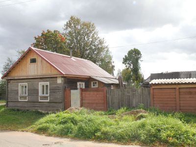 Дом жилой Захаровых