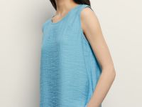 Блузка без рукавов свободного кроя