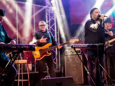 Dipped in Purple. Deep Purple & Pink Floyd Tribute