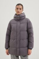 Стеганый пуховик oversize силуэта