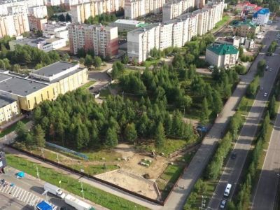 Глава Якутии проверил ход строительства «Культурного парка» Нерюнгри