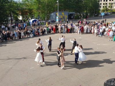 В Алдане состоялся Бал выпускников