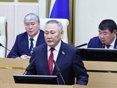 Глава Якутии поздравил Сахамина Афанасьева с избранием на пост сенатора в Совете Федерации