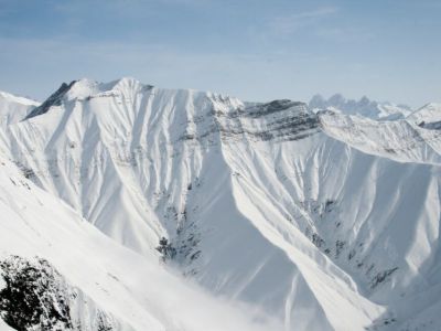 Пока в Якутии была ночь: лавина в Тибете, первое лекарство от ожирения, отсрочка от службы для ОПК