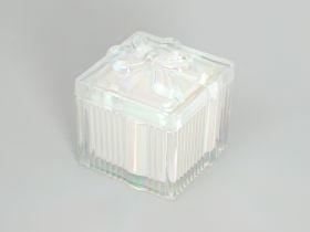 Свеча ароматическая Shimmering silk