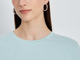 Футболка с узлом