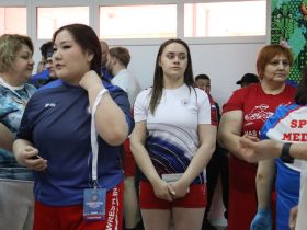 Чемпионат России. Лидеры якутской сборной по мас-рестлингу прошли взвешивание