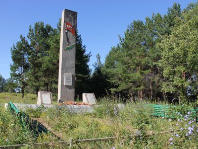 Братская могила красноармейцев, погибших во время гражданской войны в 1918-19 г.г.