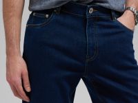 Джинсы прямого кроя