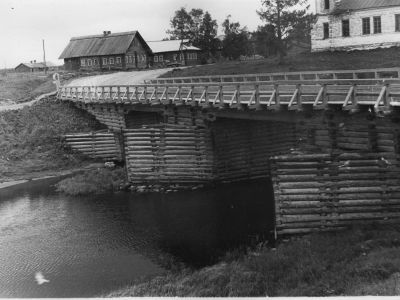 Мост на реке Чурьеге