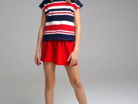 Комплект для девочки: футболка, шорты