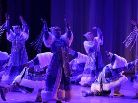 В Якутске ко Дню родного языка и письменности наградили выдающихся деятелей