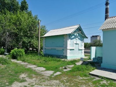 Служебная постройка на станции