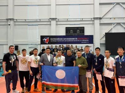 Якутские кикбоксеры принесли семь медалей со всероссийского турнира в Екатеринбурге