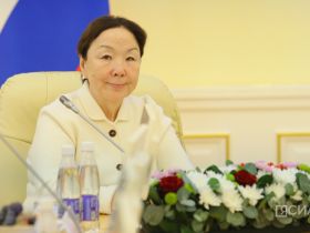 Государственные награды вручили педагогам Якутии