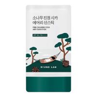 Солнцезащитный стик с экстрактом сосны Round Lab Pine Calming Cica Airy Sun Stick SPF50+ PA++++