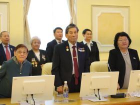 Государственные награды вручили педагогам Якутии