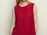 Блузка без рукавов свободного кроя