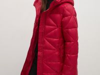 Стеганое утепленное пальто с капюшоном