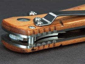 Складной нож Boker Magnum Hunter, сталь 440B, рукоять дерево пакка