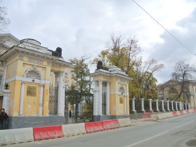 Ограда и ворота