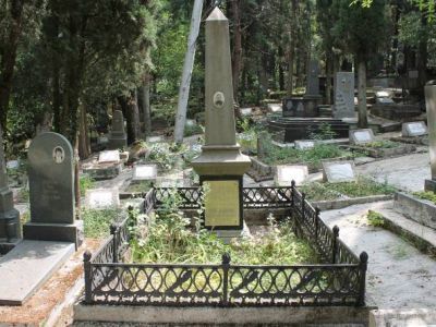 Могила подполковника М.Г.Малышева