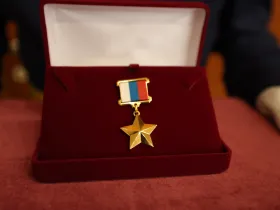 Звезду Героя России вручили родным Петра Киприянова