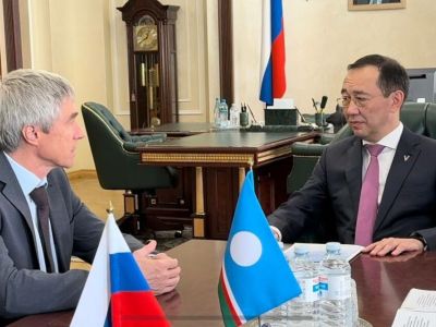 Участие юных якутян в освоении космоса обсудил Айсен Николаев с космонавтом Сергеем Крикалёвым