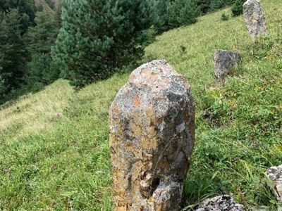 Стела № 11 раннемусульманского кладбища № 1 архитектурного комплекса "Мусийкъонгийкоте"