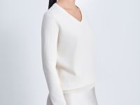 Джемпер с v-образным вырезом