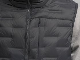 Стеганый пуховый жилет