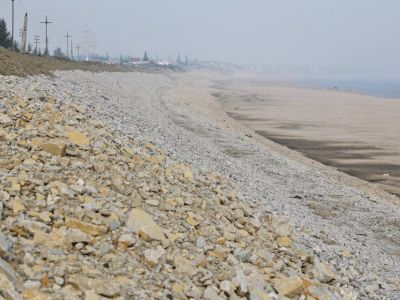 Берегоукрепительные работы у села Верхневилюйск Якутии завершатся в сентябре