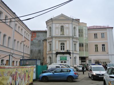 Конторское здание, 1866 г., 1887 г., 1891 г., архитекторы Н.В.Никитин, М.И.Никифоров, Б.Г.Залесский