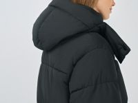 Утеплённая куртка с капюшоном, Черный