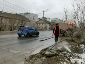Городские службы Якутска сосредоточены на откачке талых вод из-под аварийных домов